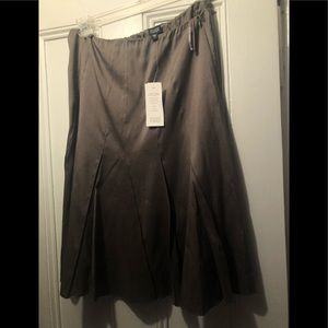 Eileen Fisher elegant taupe flowy skirt, medium